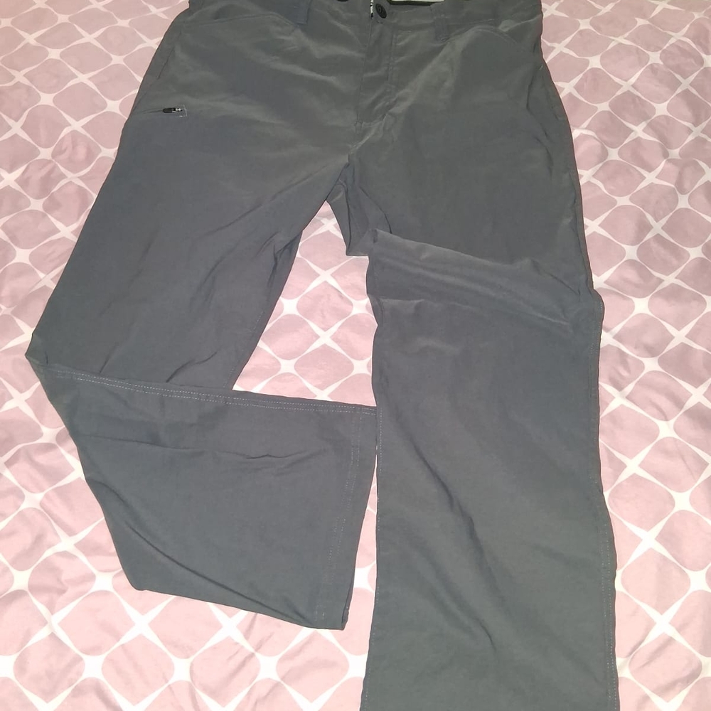 Orvis Men's Charcoal Cargo Pants